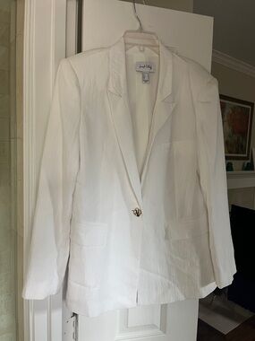 Joseph Ribkoff Crisp White Single-Button Blazer